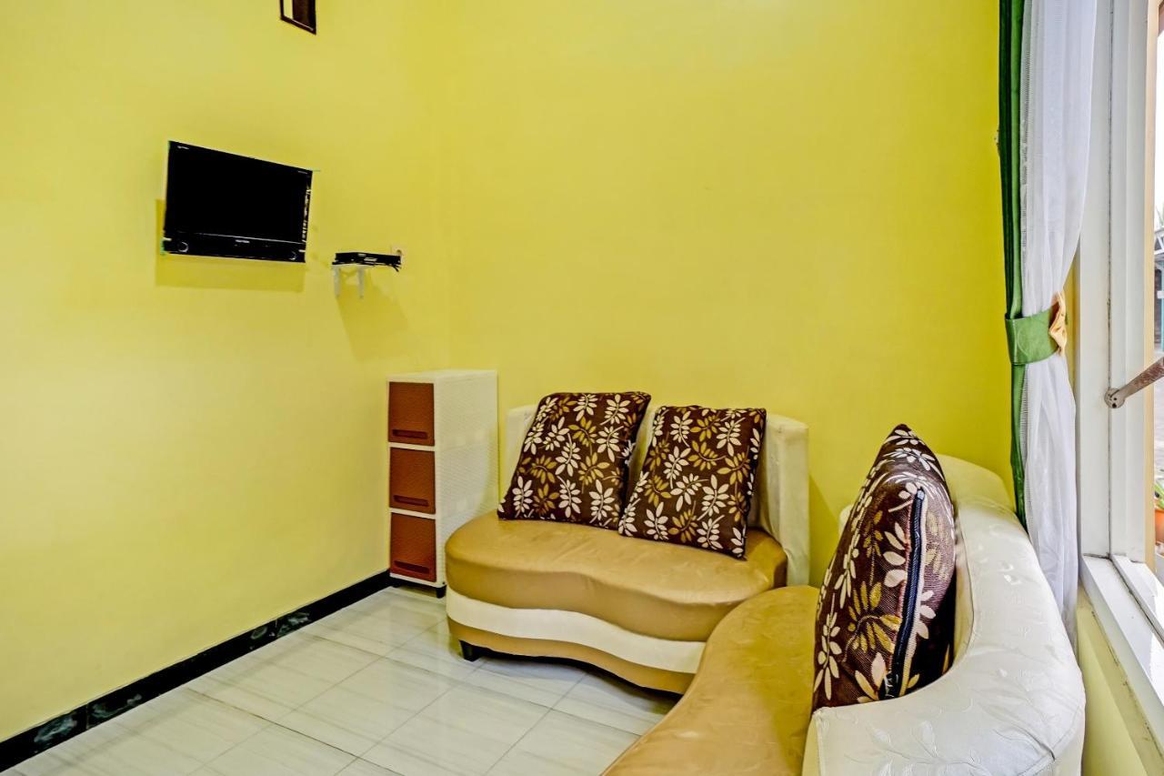 Oyo 3298 Bromo Guest House Family Malang Zewnętrze zdjęcie