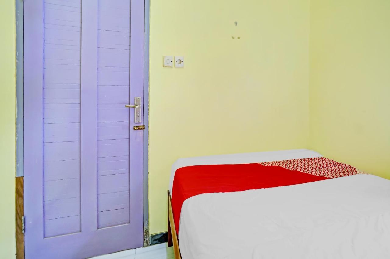 Oyo 3298 Bromo Guest House Family Malang Zewnętrze zdjęcie