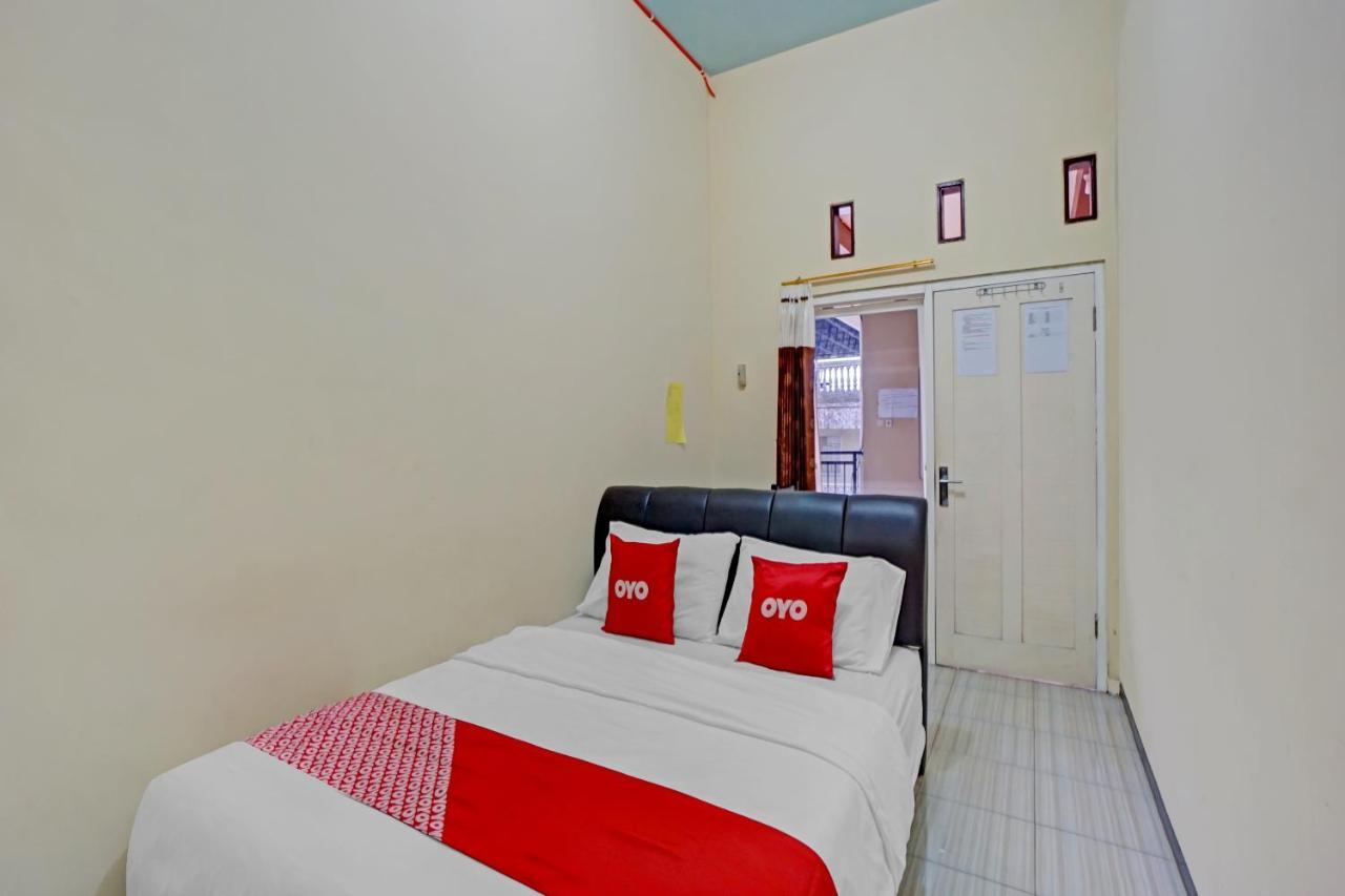 Oyo 3298 Bromo Guest House Family Malang Zewnętrze zdjęcie